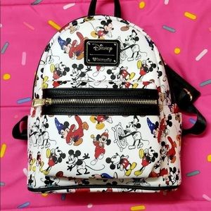 ISO : looking for these backpacks